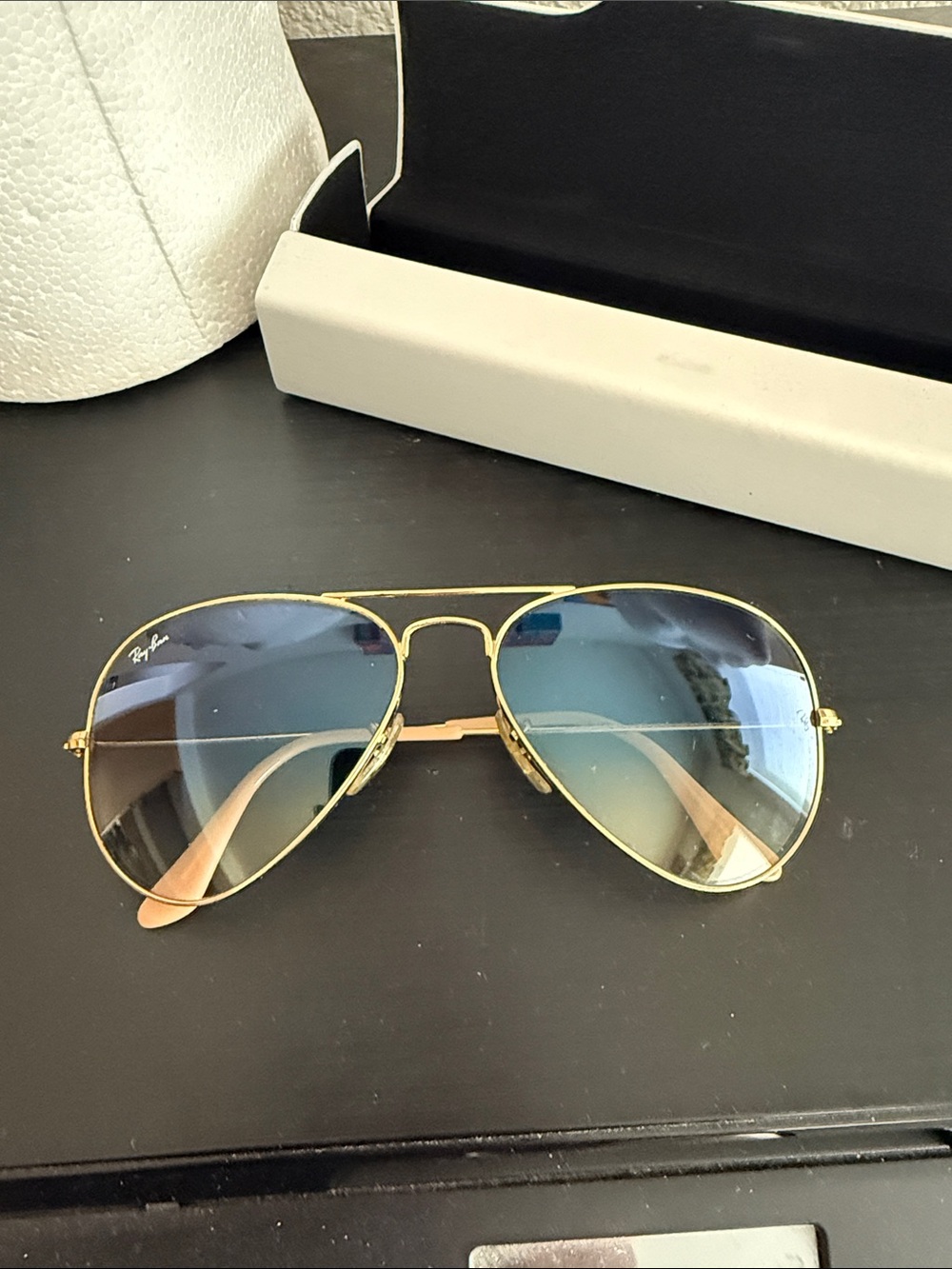 Ray-Ban Aviator rb3025 58mm Sunglasses with Blue flash gradient Lenses